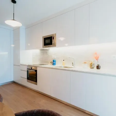 Apartamento Anjos 3ºr *